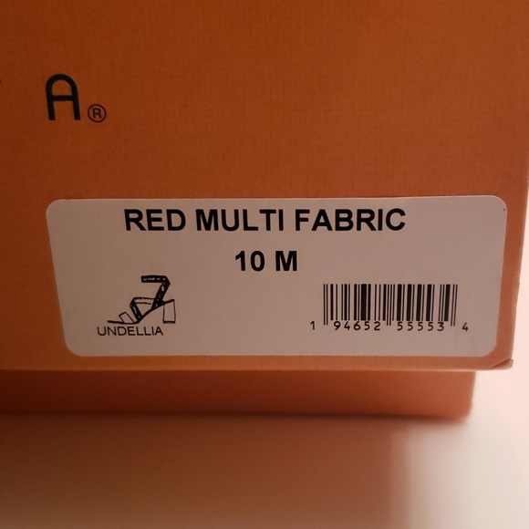 Shoes - Picture 4 of 5